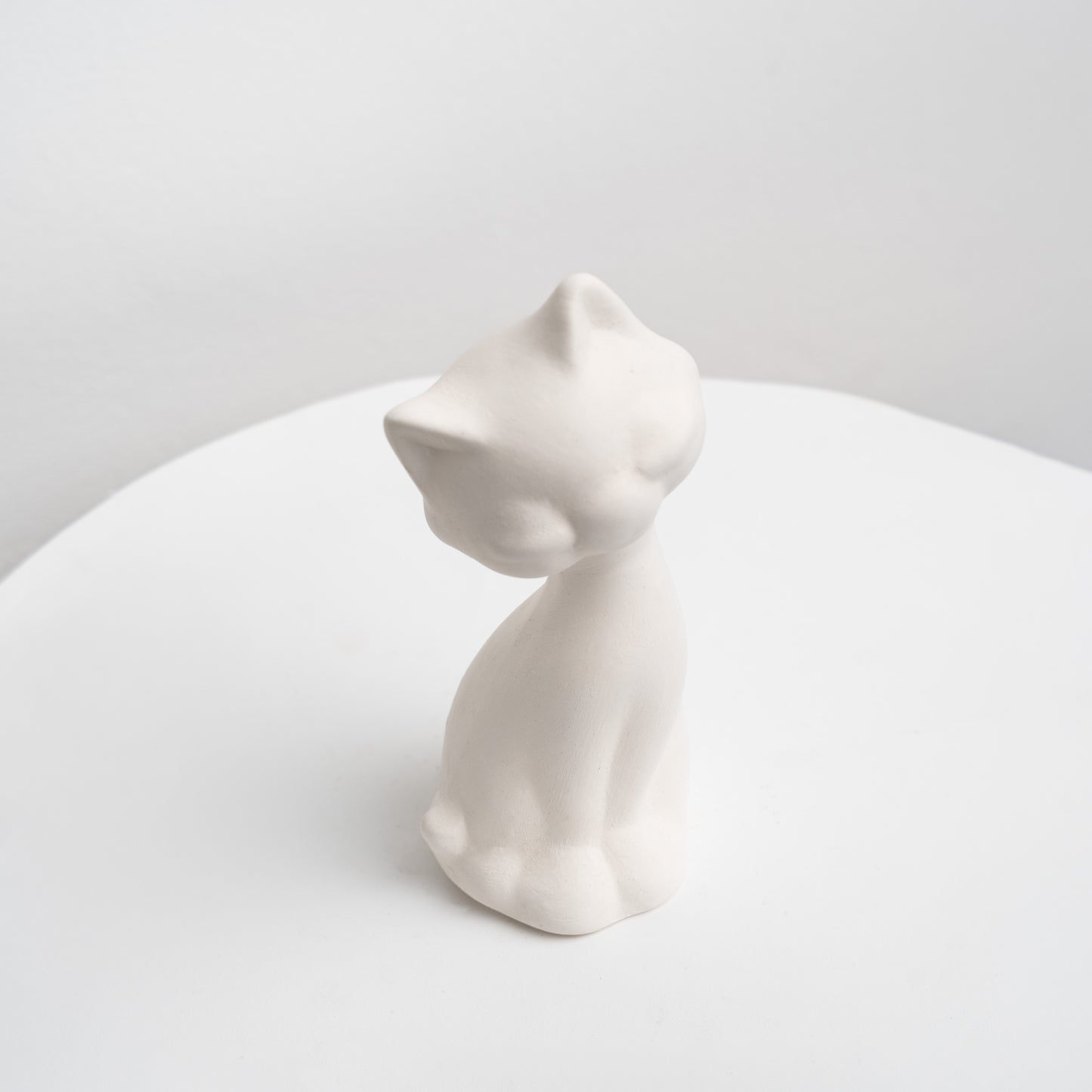 Pretty Cat Figurine